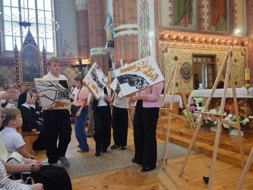 Photo 29 of 36