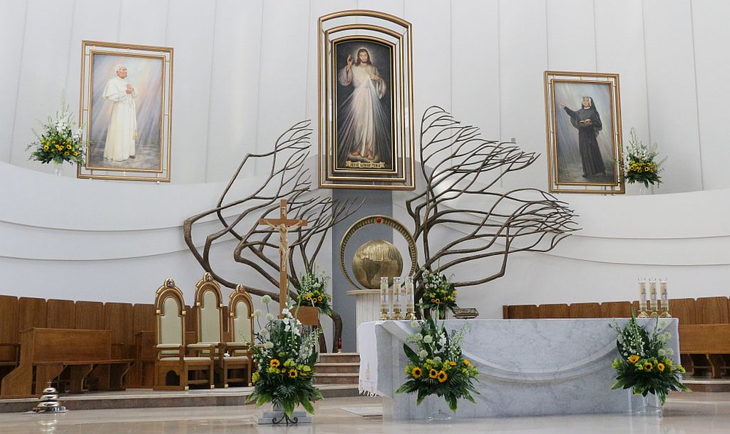 Preparation for the 25th Anniversary of the Entrustment of the World to Divine Mercy